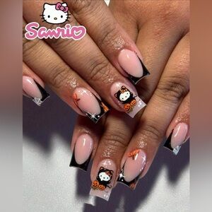 24 Pieces Sanrio Hello Kitty Halloween Themed Press-on Nails Black Tip Pumpkin